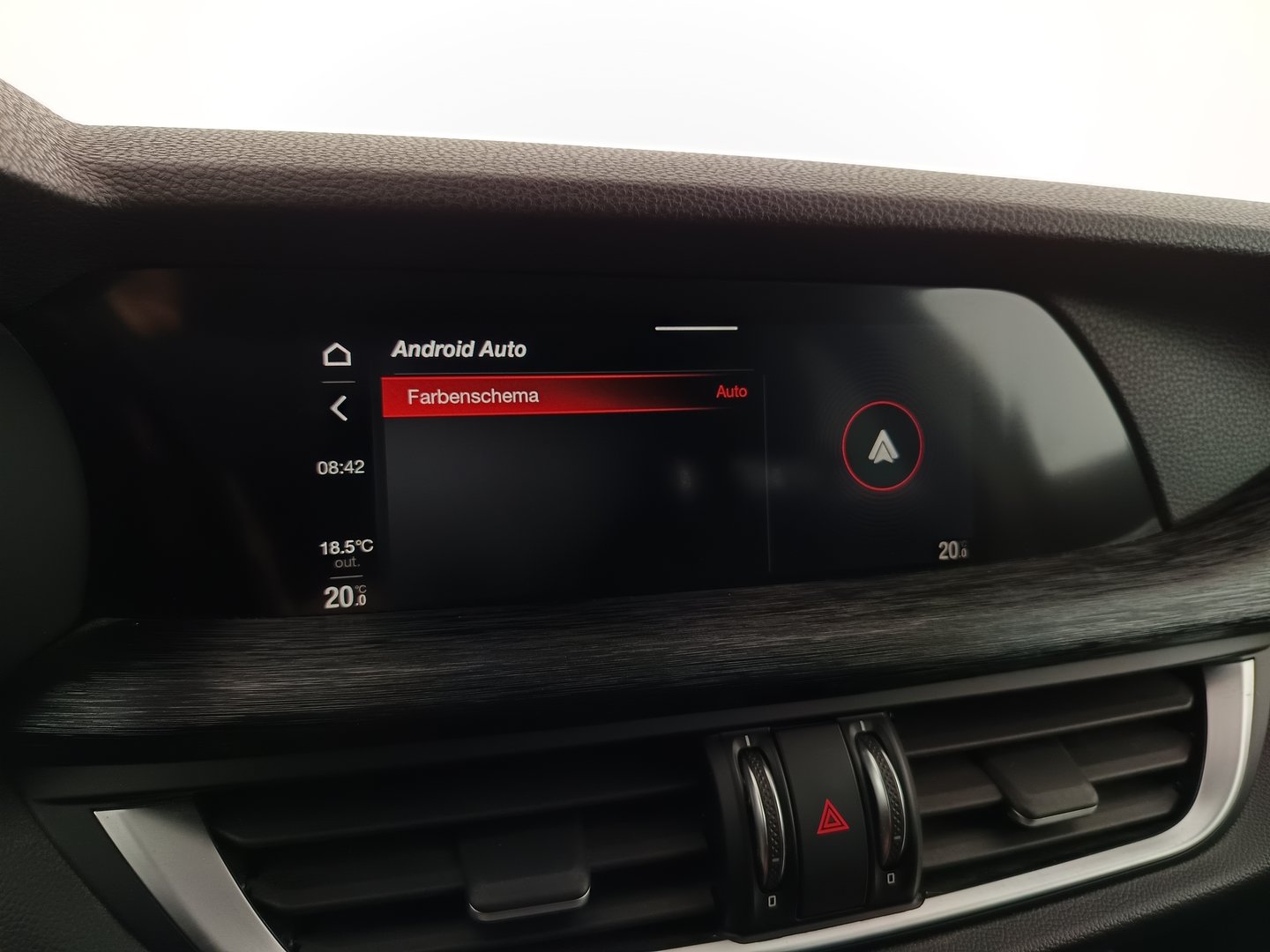 Alfa Romeo Stelvio Super 2,2 ATX AWD | Bild 30 von 38