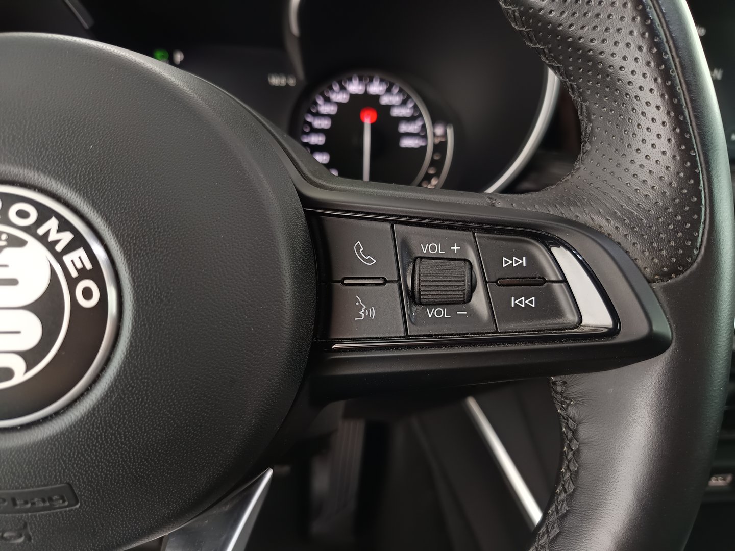 Alfa Romeo Stelvio Super 2,2 ATX AWD | Bild 18 von 38