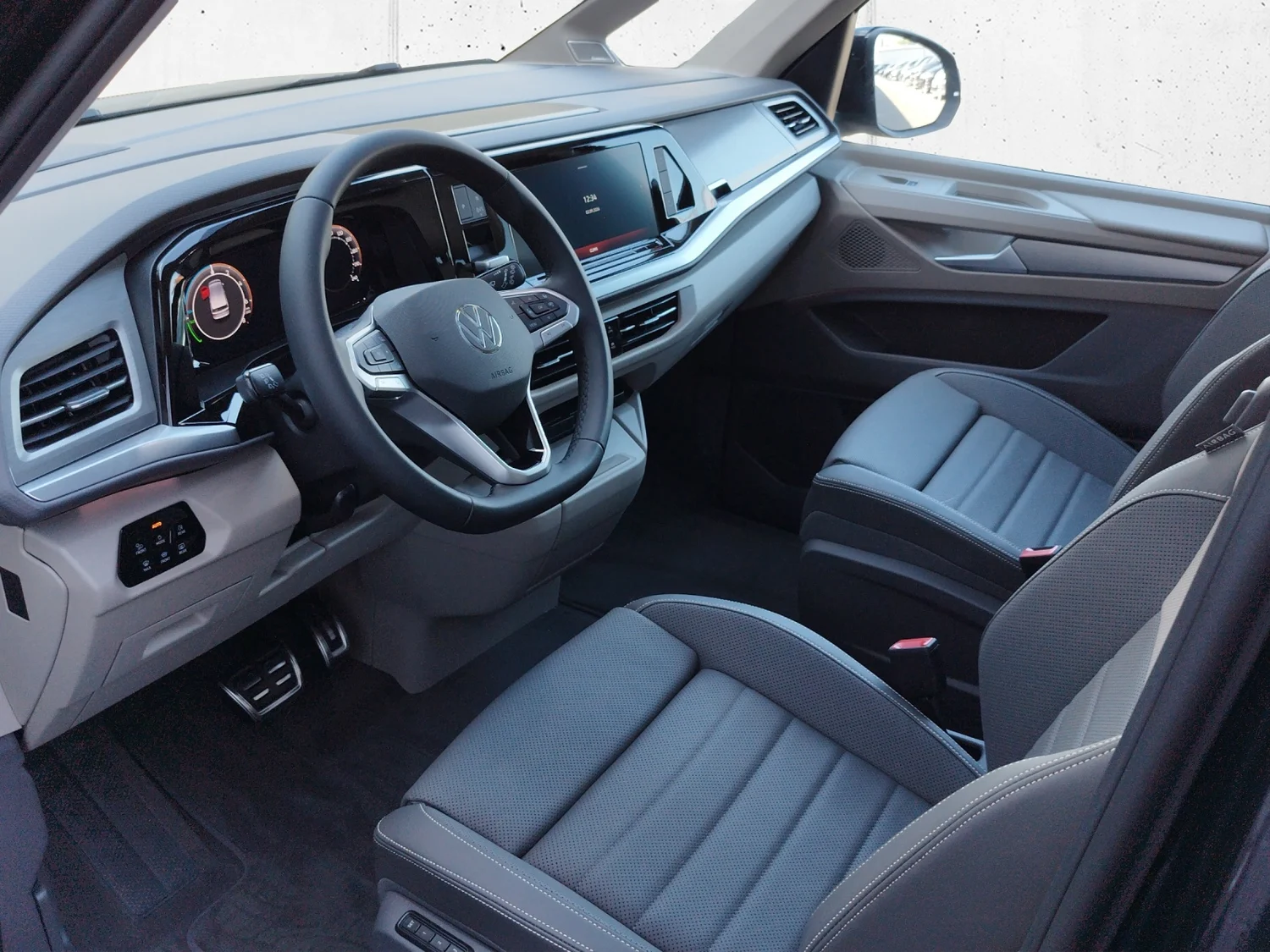 Bild eines VW Multivan Style eHybrid 180 kW 4MOTION