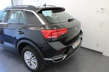 VW T-Roc Design TSI in 2T Deep Black Perleffekt