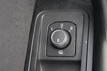 VW T-Roc Design TSI in 2T Deep Black Perleffekt