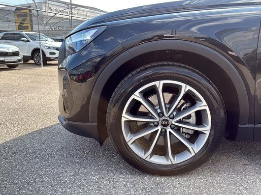 Bild eines Q4 45 e-tron 210kW 77kWh
