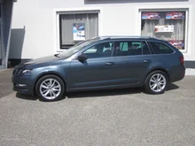 Thumbnail-Foto von Fahrzeug