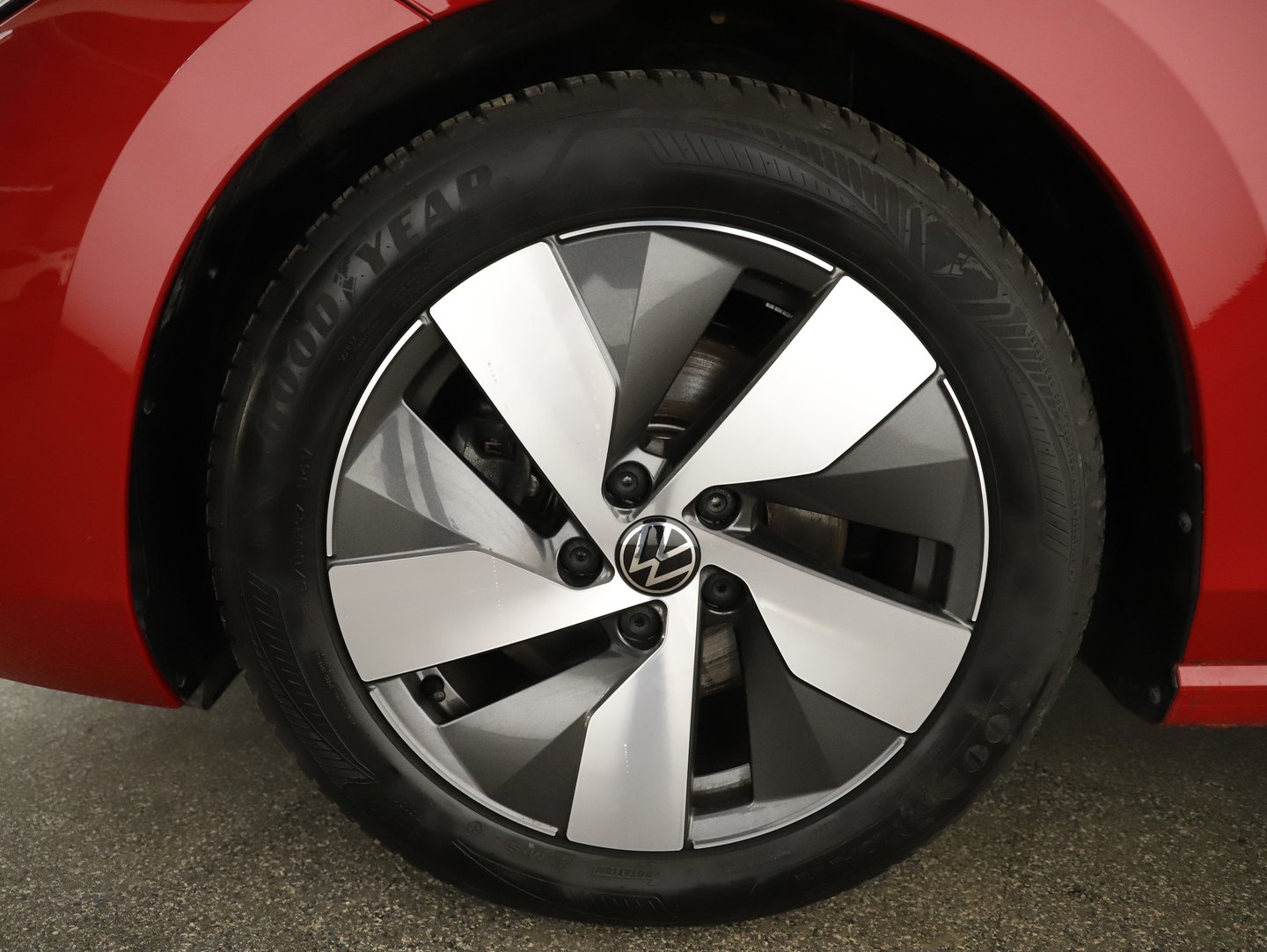 VW Passat Variant Elegance TDI DSG | Bild 9 von 31