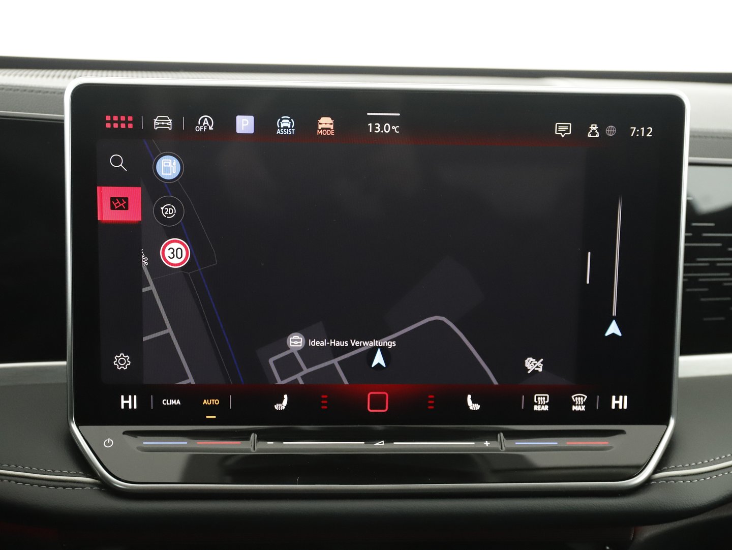 VW Passat Variant Elegance TDI DSG | Bild 21 von 31