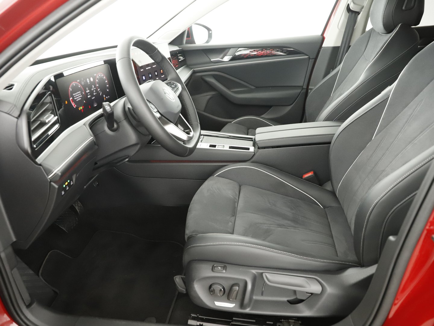 VW Passat Variant Elegance TDI DSG | Bild 13 von 31