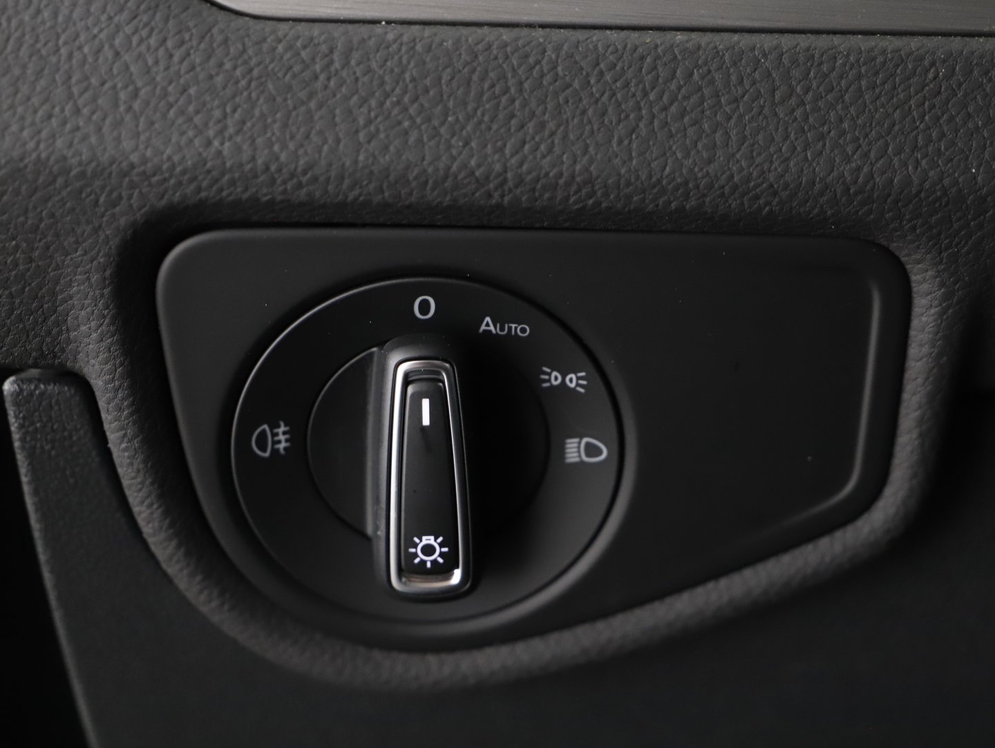 VW Touran Life TSI DSG | Bild 9 von 26