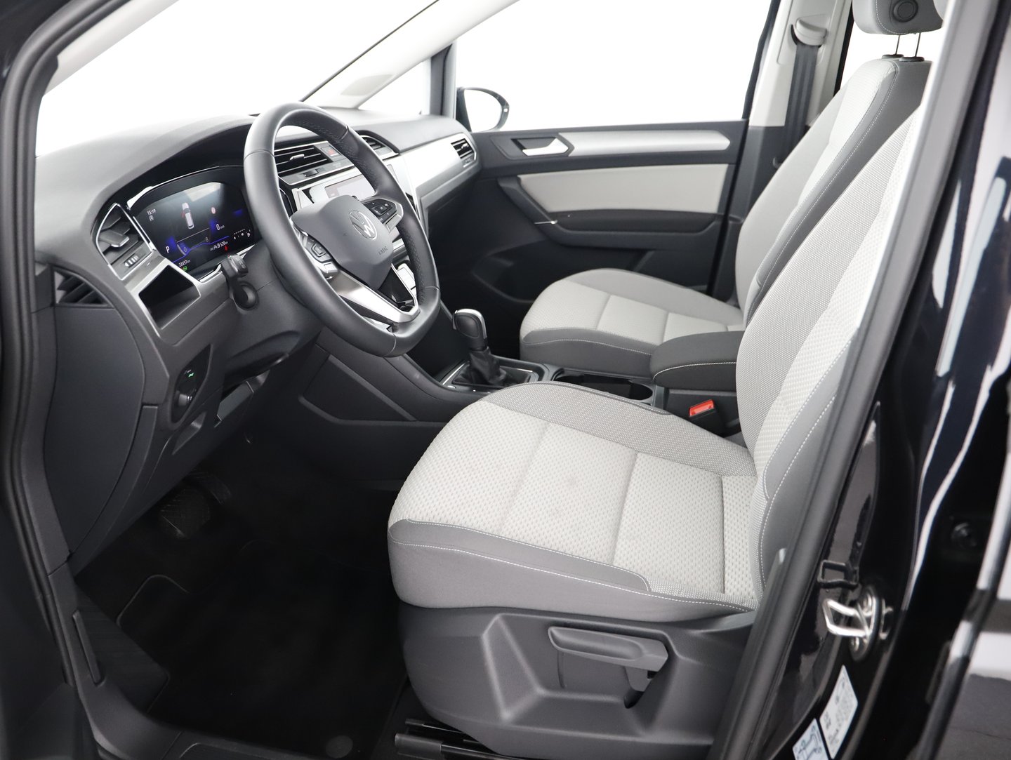 VW Touran Life TSI DSG | Bild 10 von 26