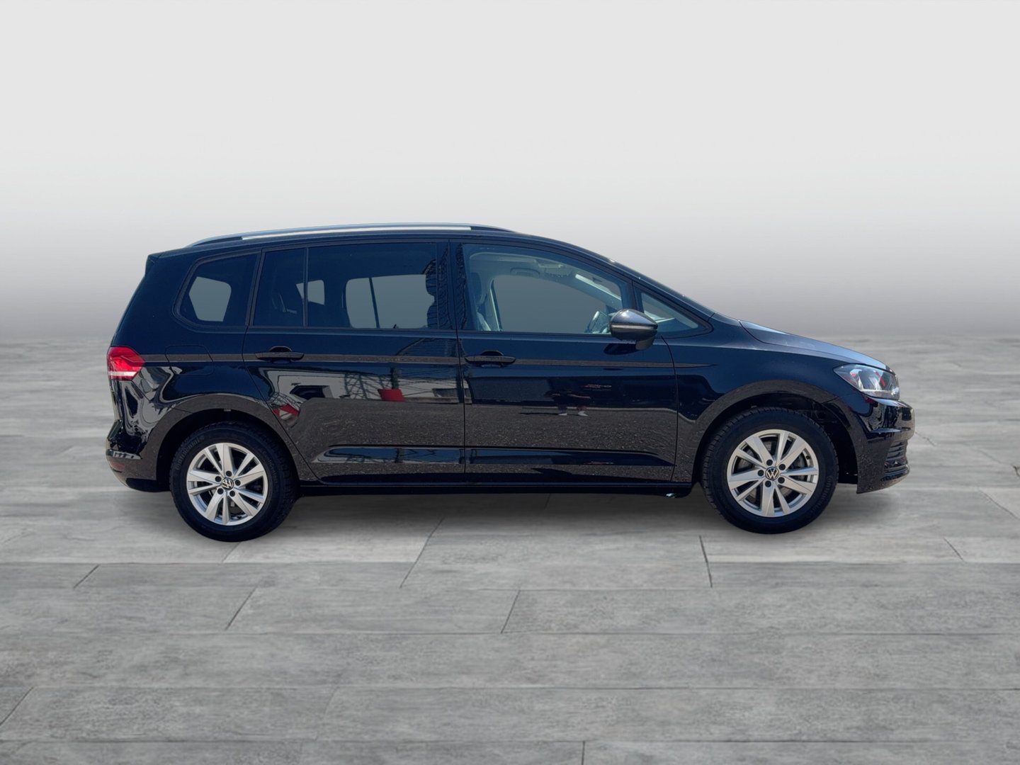 VW Touran Life TSI DSG | Bild 6 von 26