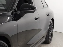 Audi A6 Avant e-hybrid quattro 270 kW in Mythosschwarz Metallic