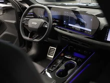Audi A6 Avant e-hybrid quattro 270 kW in Mythosschwarz Metallic
