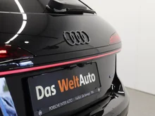 Audi A6 Avant e-hybrid quattro 270 kW in Mythosschwarz Metallic