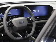 Audi A6 Avant e-hybrid quattro 270 kW in Mythosschwarz Metallic
