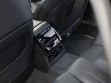 Audi A6 Avant e-hybrid quattro 270 kW in Mythosschwarz Metallic