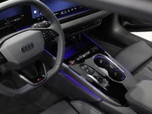 Audi A6 Avant e-hybrid quattro 270 kW in Mythosschwarz Metallic