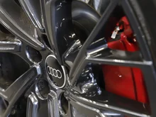 Audi A6 Avant e-hybrid quattro 270 kW in Mythosschwarz Metallic