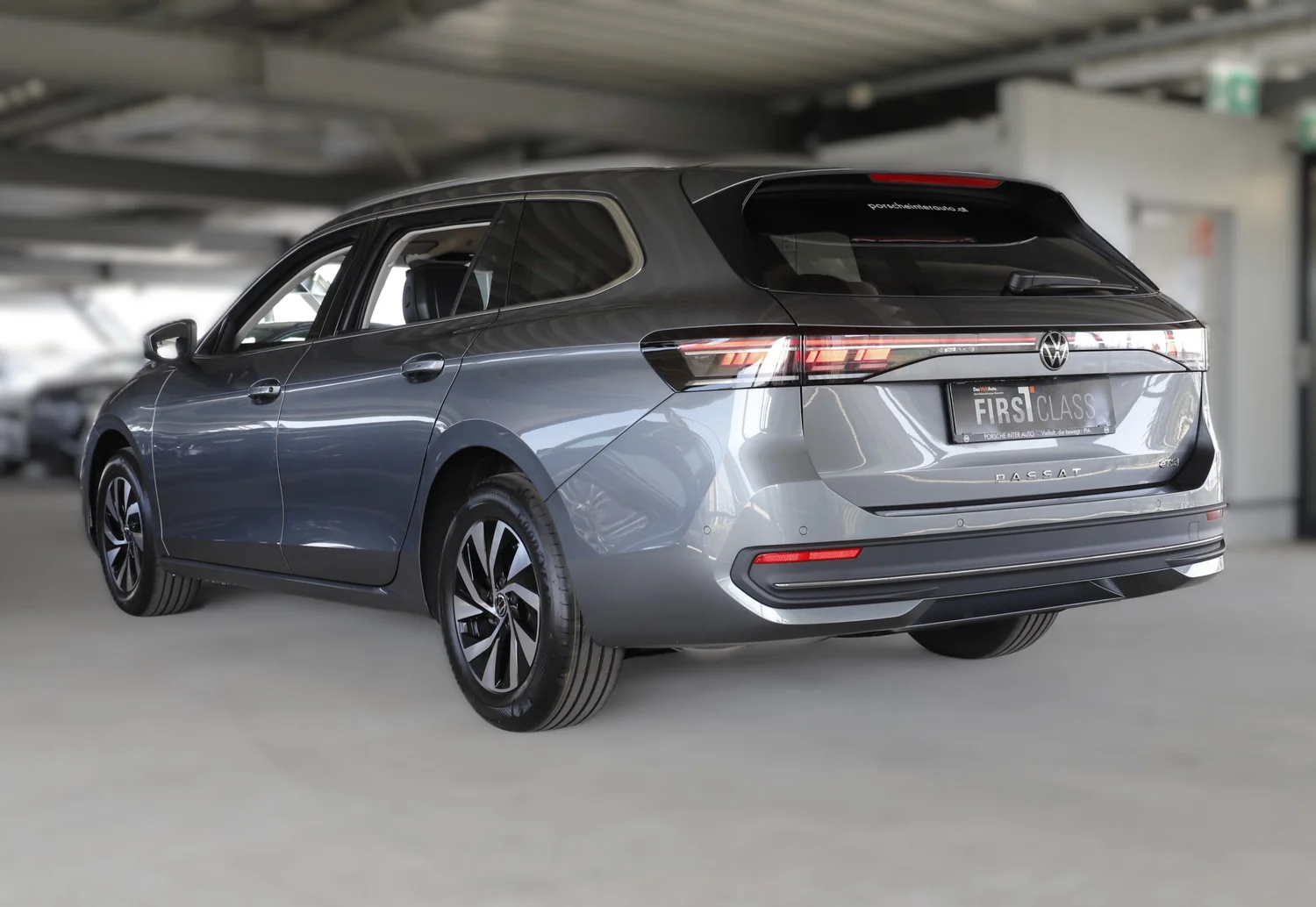 Bild eines VW Passat Variant Business eTSI DSG