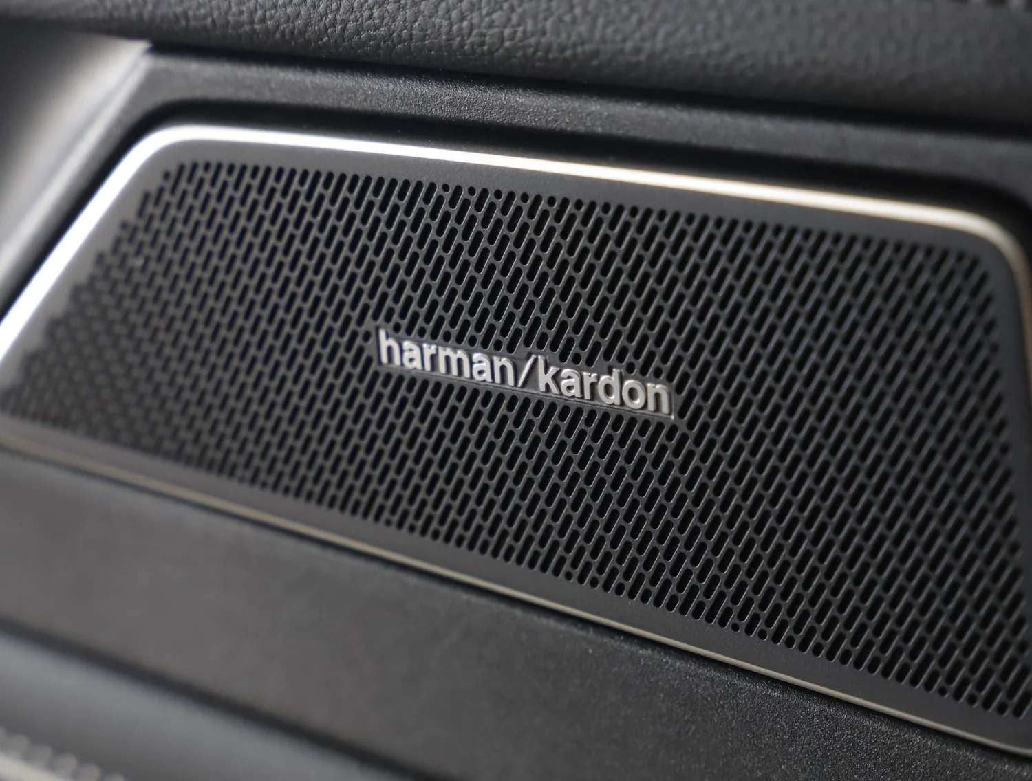 Bild eines VW Passat Variant Business eTSI DSG