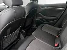 Audi A3 Sportback SB 1.6 TDI intense in brillantschwarz Klar