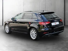 Audi A3 Sportback SB 1.6 TDI intense in brillantschwarz Klar