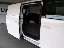 VW ID Buzz ID. Buzz Cargo Pure Entry 125 kW in Candy Weiß