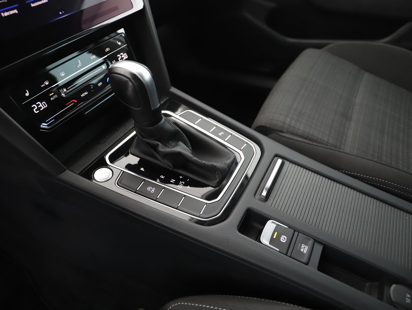 VW Passat Variant Business TDI DSG | Bild 17 von 22