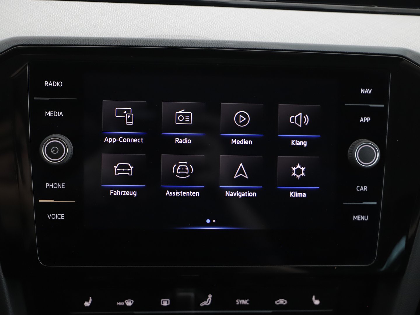 VW Passat Variant Business TDI DSG | Bild 13 von 22
