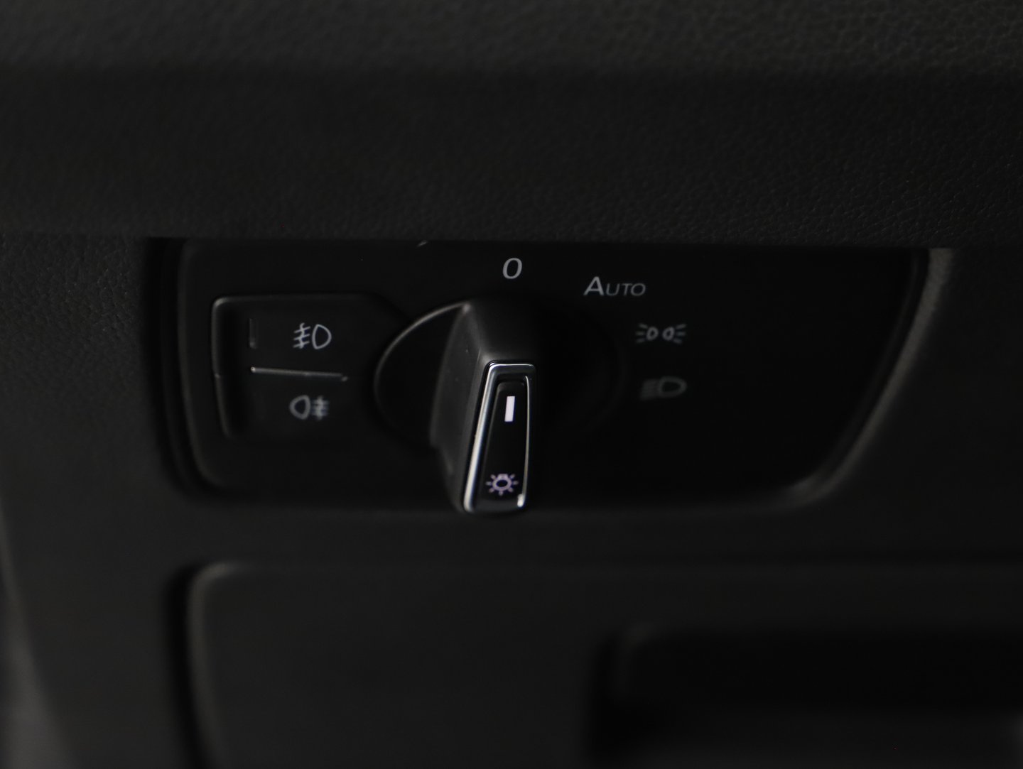 VW Passat Variant Business TDI DSG | Bild 6 von 22