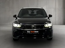 VW Tiguan R-Line TSI DSG in Deep Black Perleffekt