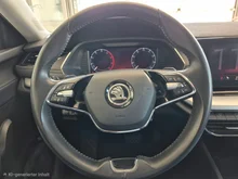 Škoda Octavia Combi 4x4 Style TDI DSG in Black-Magic Perleffekt