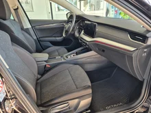 Škoda Octavia Combi 4x4 Style TDI DSG in Black-Magic Perleffekt