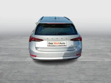 Škoda Octavia Combi 4x4 Ambition TDI DSG in 8E Brilliant-Silber Metallic