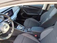 Škoda Octavia Combi 4x4 Ambition TDI DSG in 8E Brilliant-Silber Metallic
