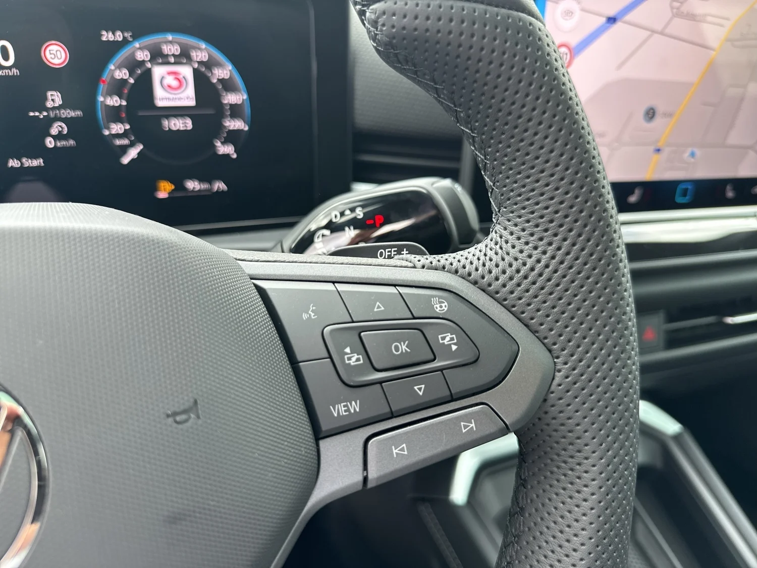 Bild eines VW T-Roc R-Line eTSI DSG