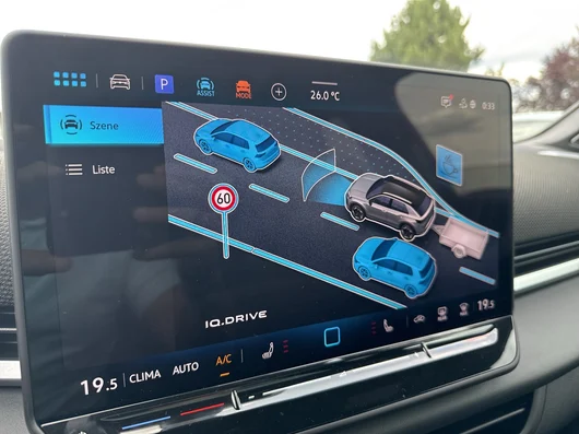 Bild eines VW T-Roc R-Line eTSI DSG