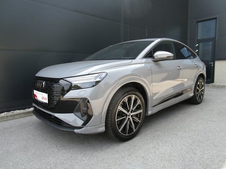 Audi Q4 Sportback 55 e-tron quattro business