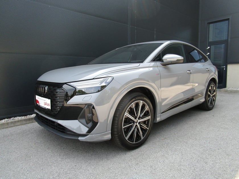 Audi Q4 Sportback 55 e-tron quattro business