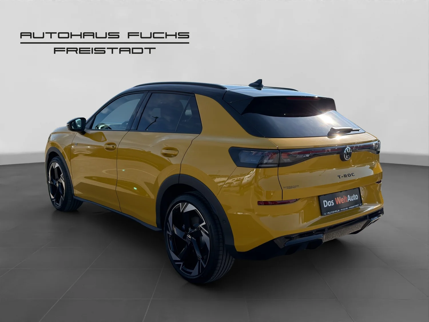 Bild eines VW T-Roc R-Line eTSI DSG