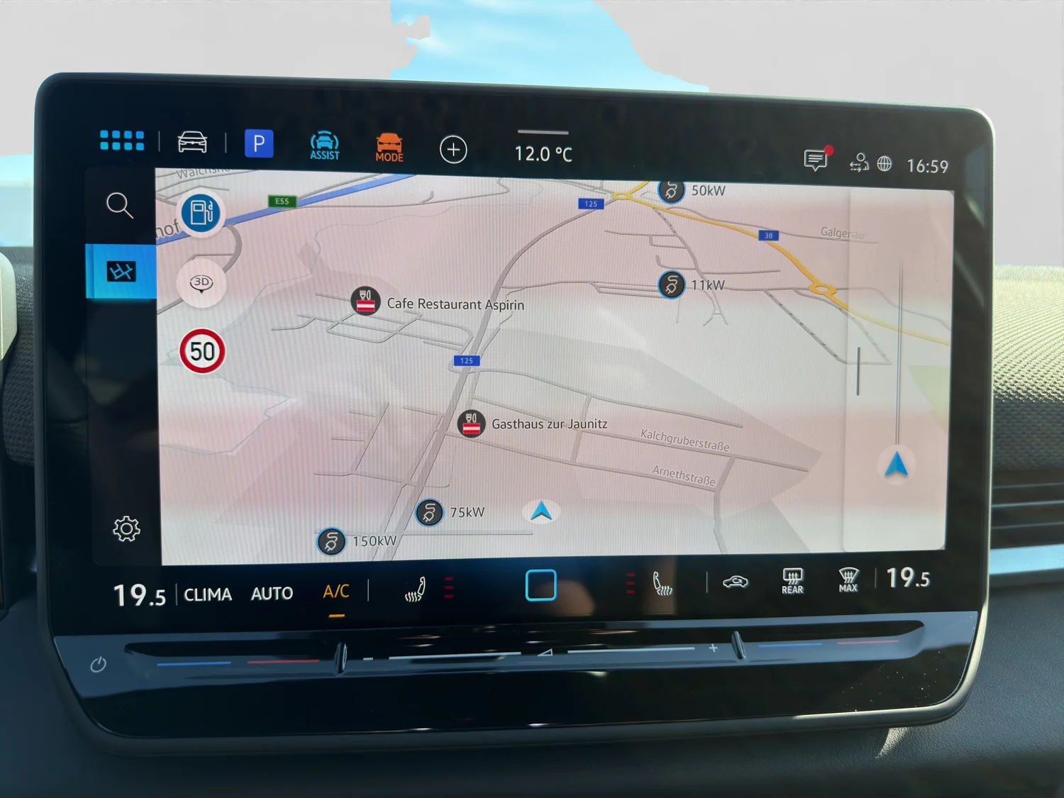 Bild eines VW T-Roc R-Line eTSI DSG