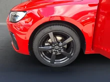 Thumbnail-Foto von Fahrzeug