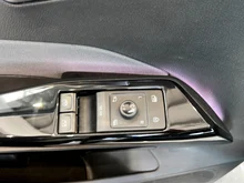 VW ID.3 Pro Performance 150 kW Life in Gletscherweiß Metallic Dach Schwarz
