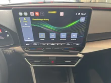 SEAT Leon FR Edition 1.5 TSI 115 PS in Nacht-Schwarz Metallic