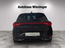 SEAT Leon FR Edition 1.5 TSI 115 PS in Nacht-Schwarz Metallic