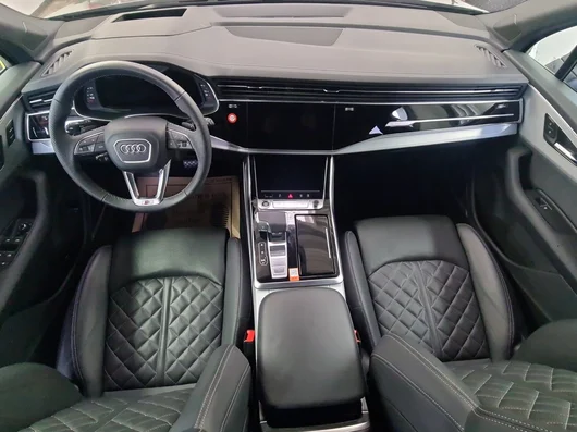 Bild eines Audi Q7 60 TFSI e quattro 360 kW