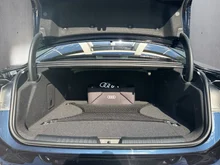 Audi A6 Limousine e-hybrid quattro 270 kW in Firmamentblau Metallic