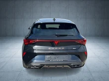 CUPRA Leon 1.5 TSI in Nacht-Schwarz Metallic