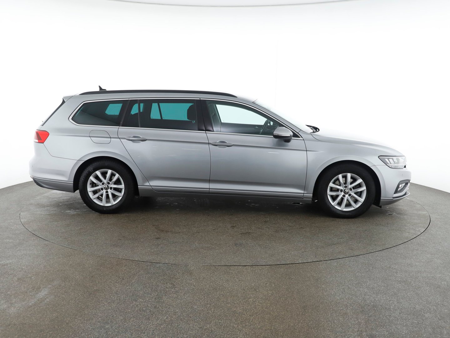 VW Passat Variant Business TDI DSG | Bild 4 von 29