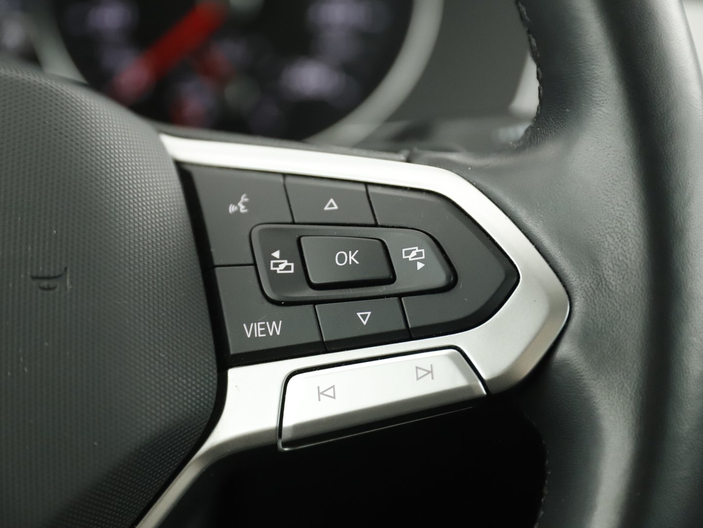 VW Passat Variant Business TDI DSG | Bild 17 von 29