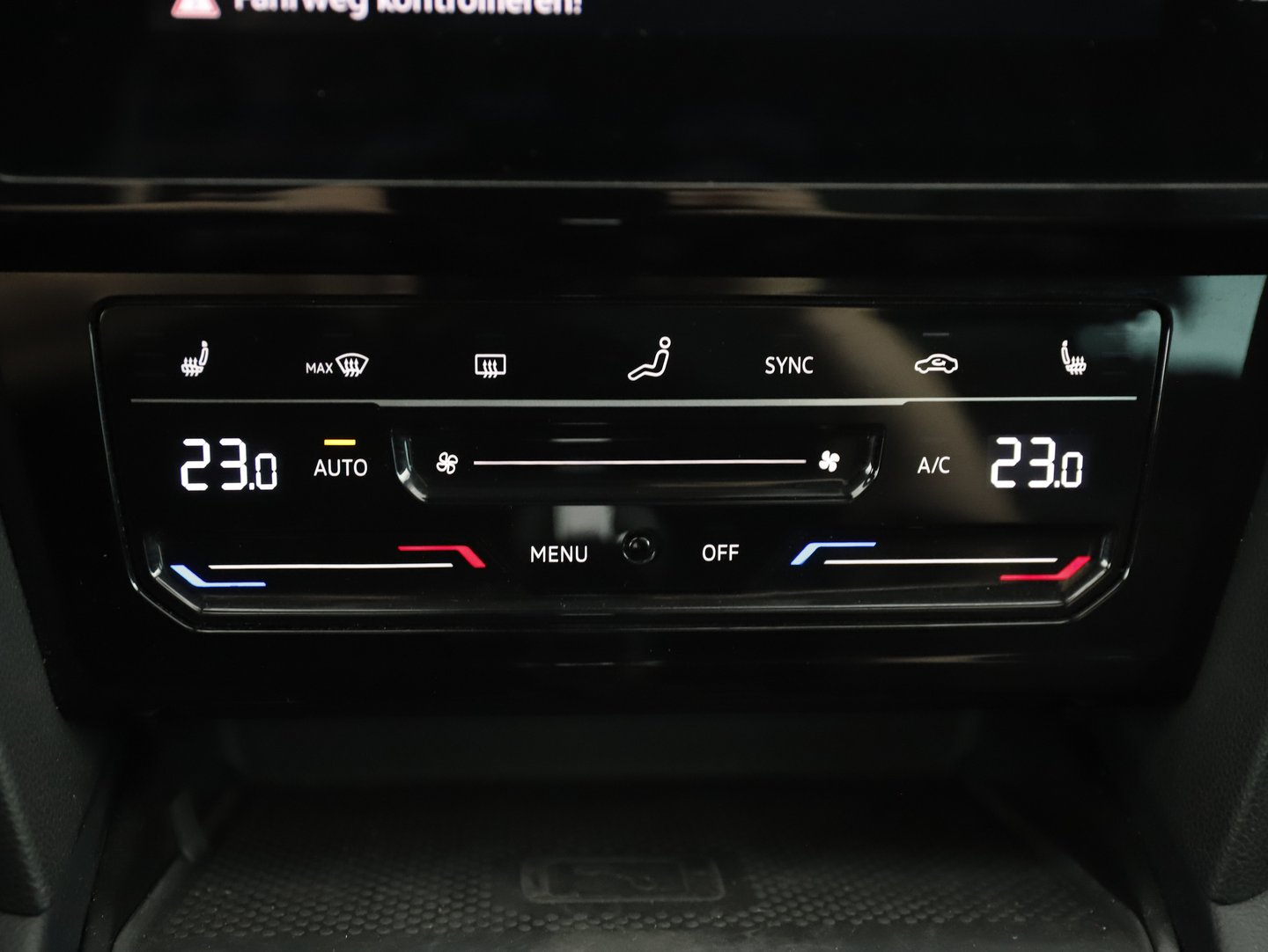 VW Passat Variant Business TDI DSG | Bild 22 von 29