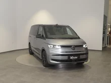 VW Multivan Edition ÜH eHybrid 180 kW 4M in Monosilber Metallic/Dach Deepblack